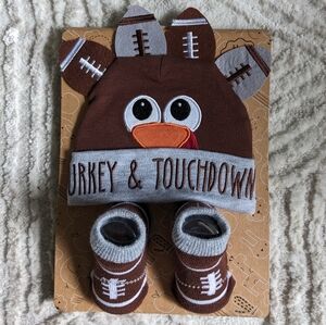 NWT Turkey & Touchdown Hat & Booties Set